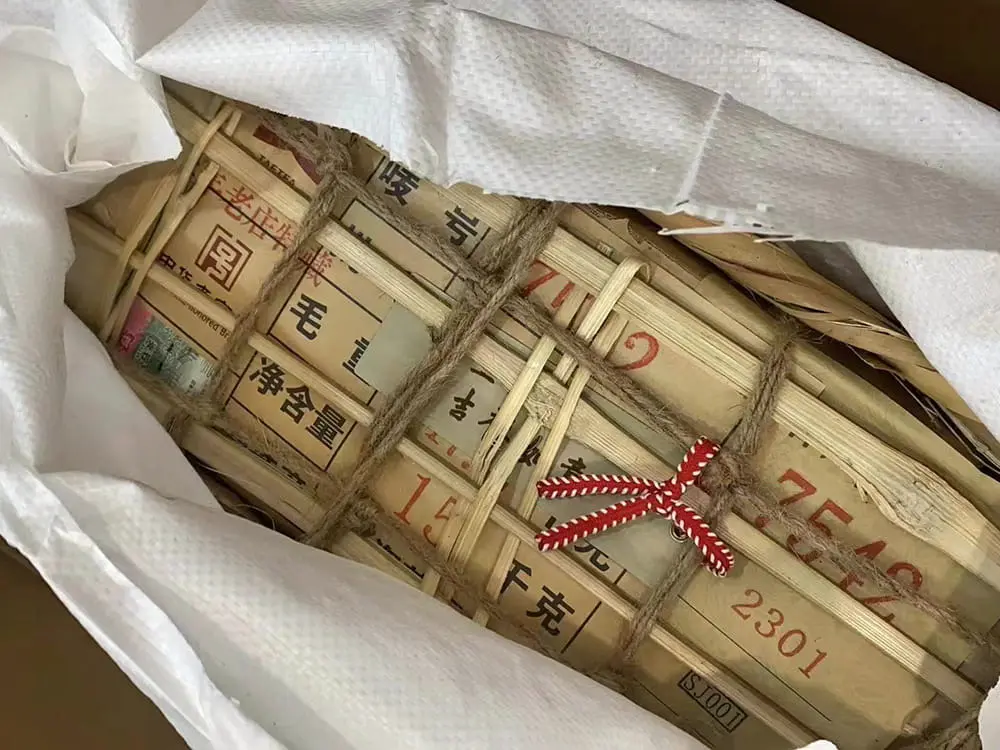 新乡大益普洱茶回收多少钱？影响回收价格的关键因素与市场行情解析